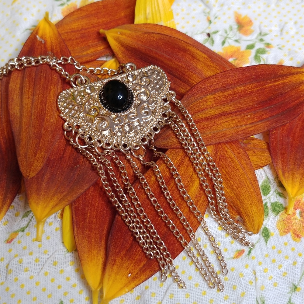 ✔Long Gold and Black Necklace with Dangling Chains